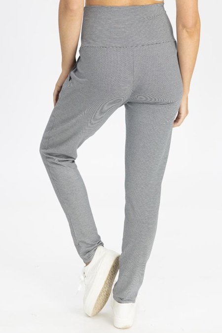 Pregnant stretch pants