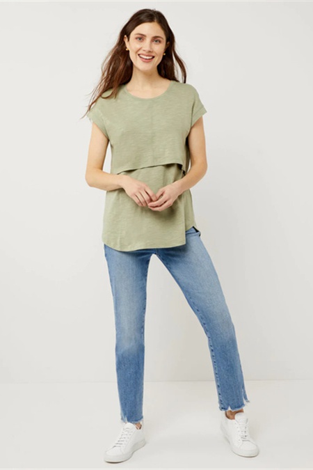 Easy Nursing Access Lift-Up Shirt for New Moms